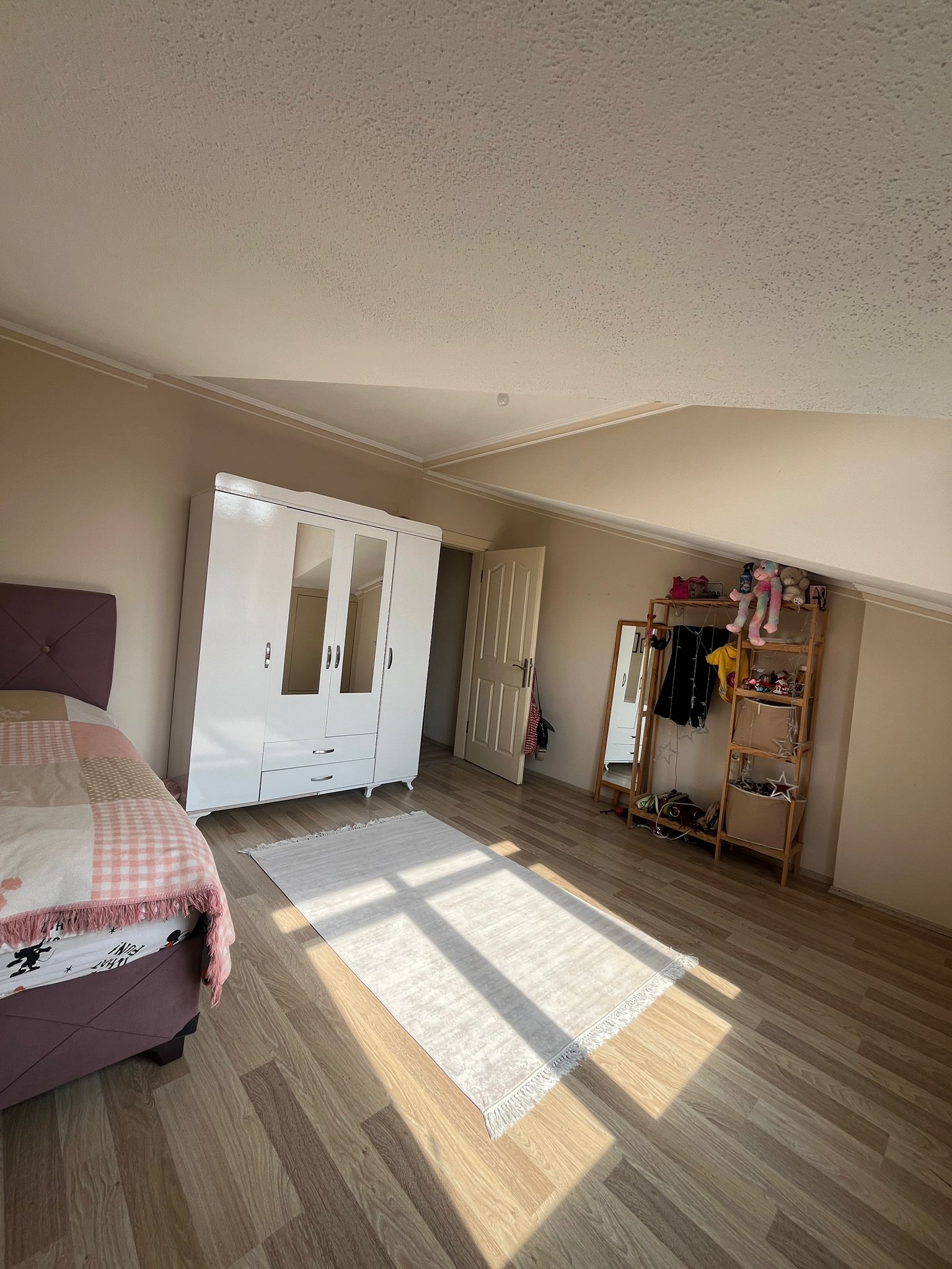 KARŞIYAKA ÇATI KATI